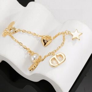 Dior letter pearl bracelet